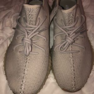 Yeezy Boost 350 V2 “Sesame” Men’s Sneakers